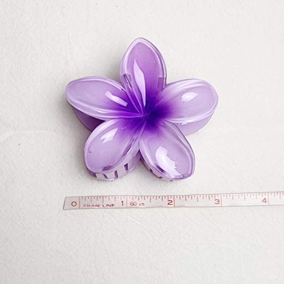 Flower Claw Clip Hair Accessories - Picture 3 of 4
